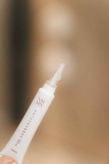Bálsamo Sobrancelhas<br>Gel fluído para sobrancelhas